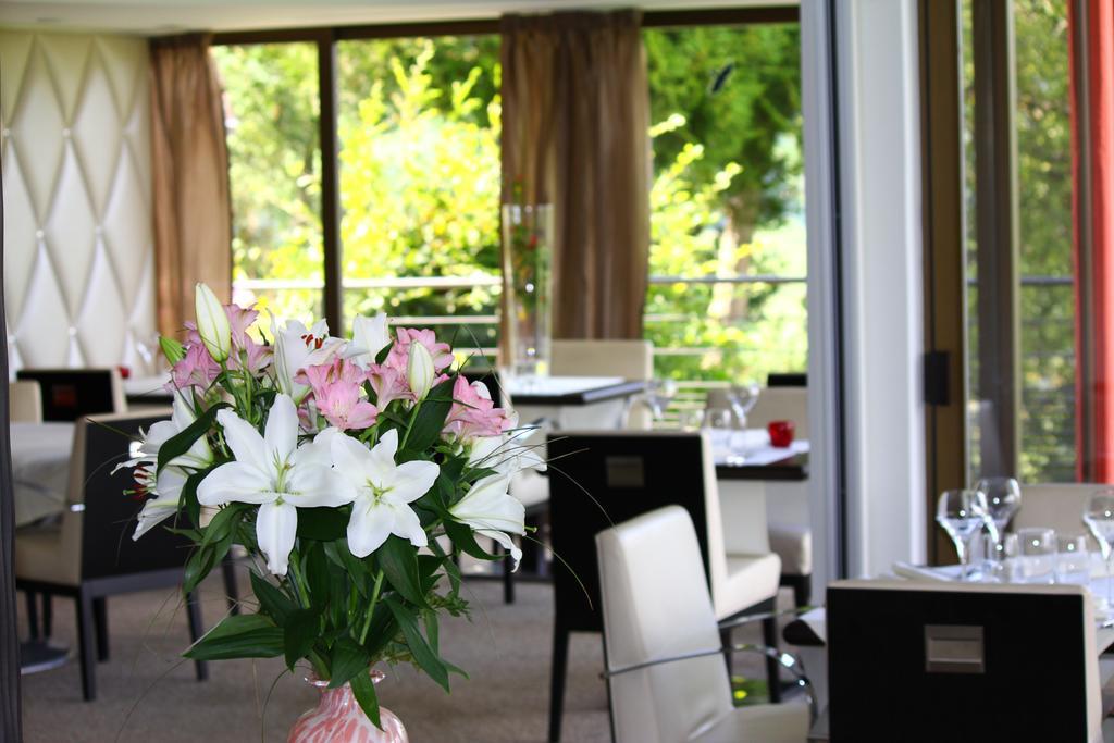Hotel Restaurant Les Alisiers Lapoutroie Exterior photo