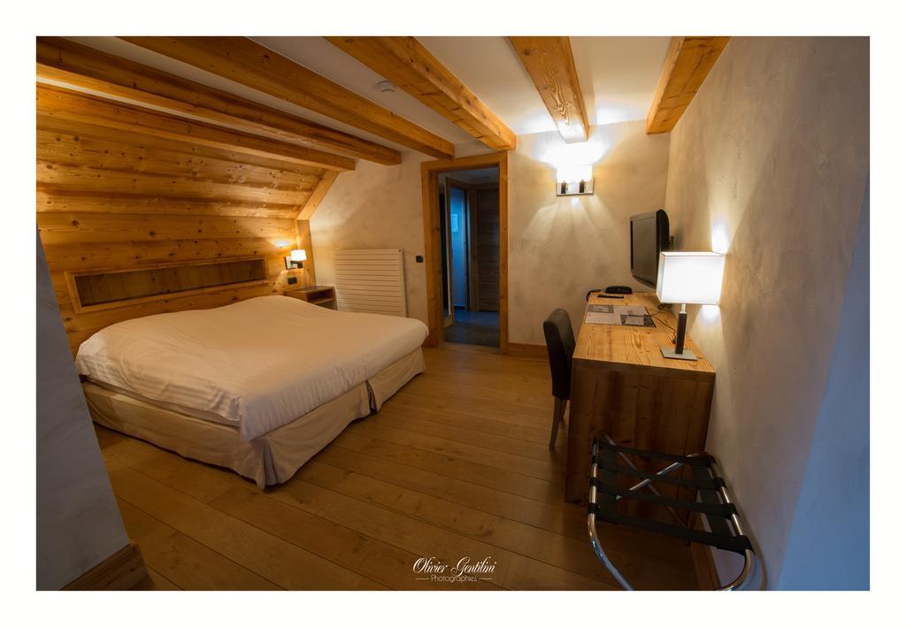Hotel Restaurant Les Alisiers Lapoutroie Room photo